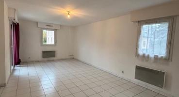 Location - Appartement 2 pièces 45 m<sup>2</sup>