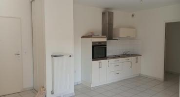 Location - Appartement 3 pièces 71 m<sup>2</sup>