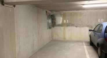 Location - parking/box 14 m<sup>2</sup>
