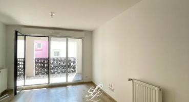 Location - Appartement 2 pièces 42 m<sup>2</sup>