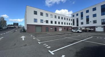 Location - Local 5 pièces 296 m<sup>2</sup>