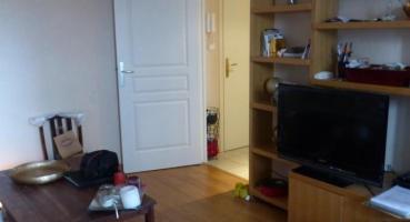 Location - Appartement 2 pièces 55 m<sup>2</sup>