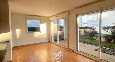 Location - Appartement 2 pièces 37 m<sup>2</sup>