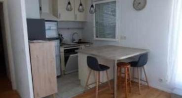 Location - Appartement 2 pièces 43 m<sup>2</sup>