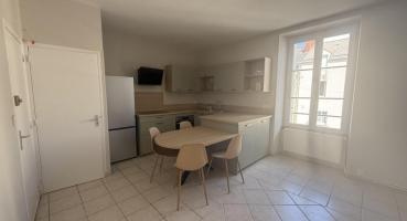 Location - Appartement 3 pièces 48 m<sup>2</sup>