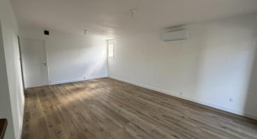 Location - Appartement 7 pièces 113 m<sup>2</sup>