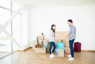 Agence immobilière Lelièvre Immobilier couple déménagement