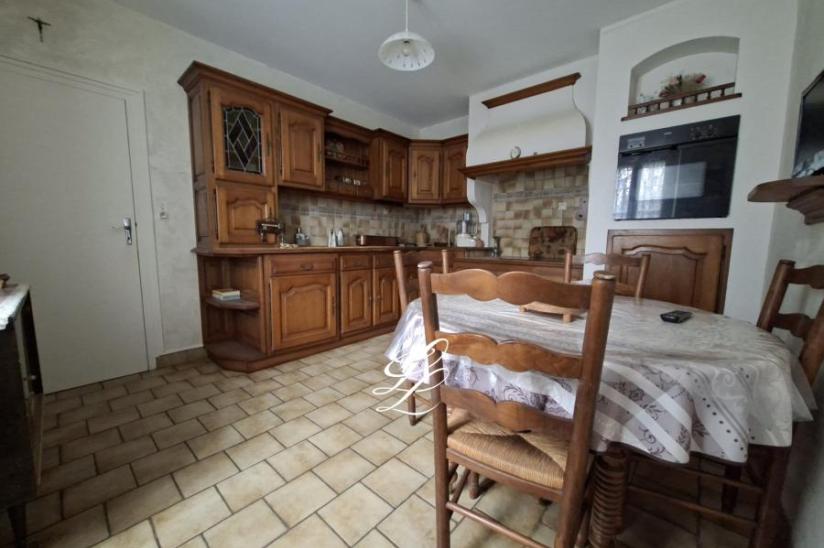 Vente - Maison 5 pièces 107 m2 PRECIGNE| Lelièvre Immobilier — 4