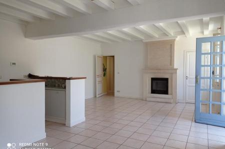 Location - Maison 3 pièces 104 m<sup>2</sup>