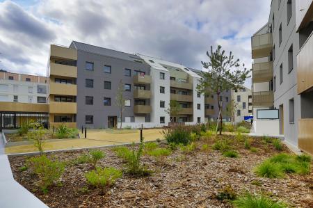 LE COURS d’ALLONVILLE