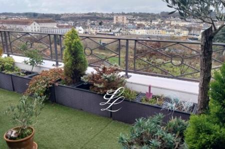 Vente - Appartement 6 pièces 184 m<sup>2</sup>