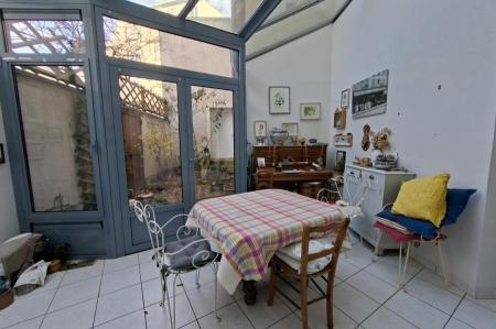 Vente - Maison 8 pièces 217 m<sup>2</sup>