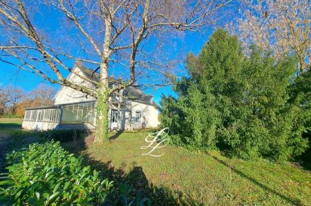 Vente - Maison 10 pièces 221 m<sup>2</sup>