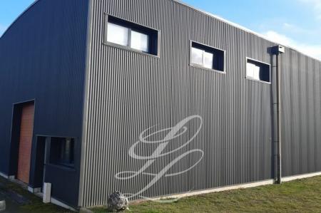 Location - LOCAL D'ACTIVITE 115 m<sup>2</sup>