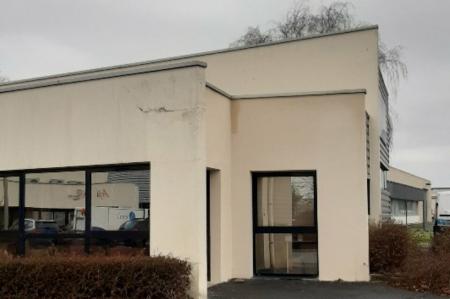 Location - ENTREPOT 220 m<sup>2</sup>