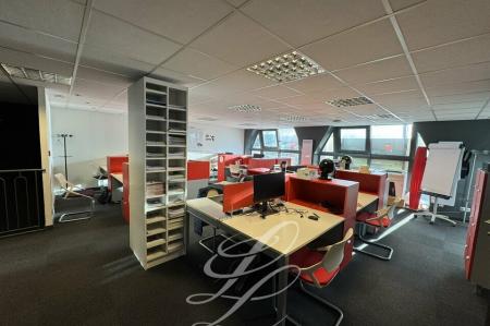 Location - BUREAUX 235 m<sup>2</sup>