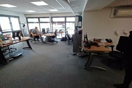 Vente - BUREAUX 409 m<sup>2</sup>