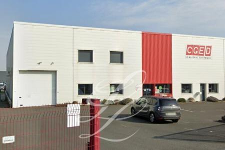 Location - LOCAL D'ACTIVITE 1100 m<sup>2</sup>