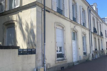 Vente - BUREAUX 210 m<sup>2</sup>