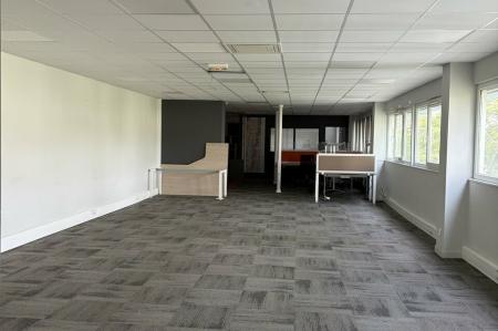 Location - BUREAUX 91 m<sup>2</sup>