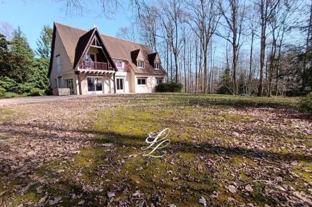 Vente - Maison 7 pièces 213 m<sup>2</sup>