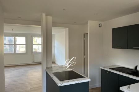 Vente - Appartement 6 pièces 110 m<sup>2</sup>