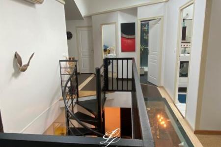 Vente - Appartement 6 pièces 220 m<sup>2</sup>