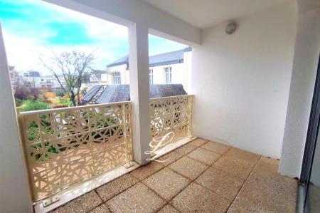 Vente - Appartement 2 pièces 45 m<sup>2</sup>