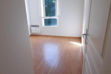 Location - Appartement 2 pièces 46 m<sup>2</sup>