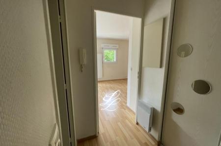 Location - Appartement 1 pièces 31 m<sup>2</sup>