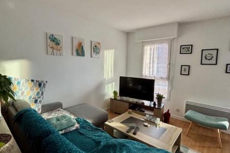 Location - Appartement 3 pièces 69 m<sup>2</sup>