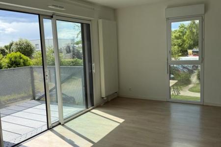 Location - Appartement 3 pièces 63 m<sup>2</sup>