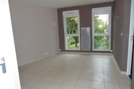 Location - Appartement 2 pièces 37 m<sup>2</sup>