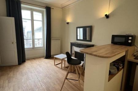 Location - Appartement 2 pièces 27 m<sup>2</sup>