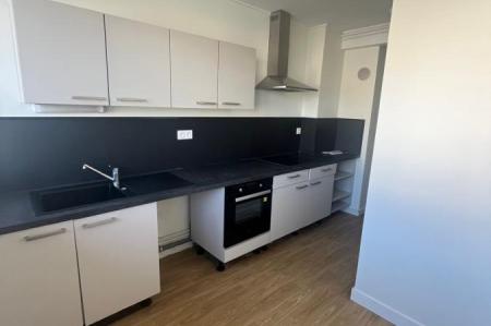 Location - Appartement 3 pièces 73 m<sup>2</sup>
