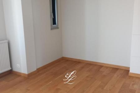 Location - Appartement 3 pièces 69 m<sup>2</sup>