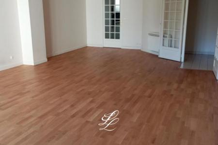 Location - Appartement 6 pièces 164 m<sup>2</sup>