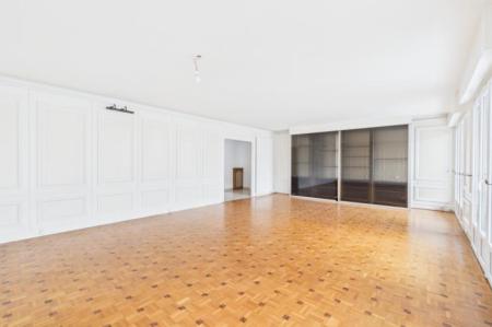 Vente - Appartement 5 pièces 122 m<sup>2</sup>