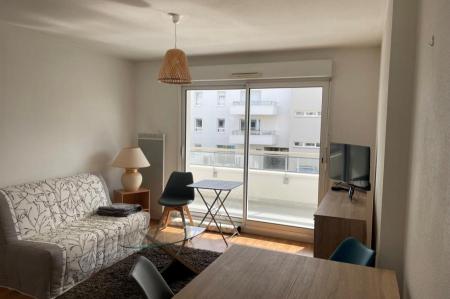 Location - Appartement 2 pièces 33 m<sup>2</sup>