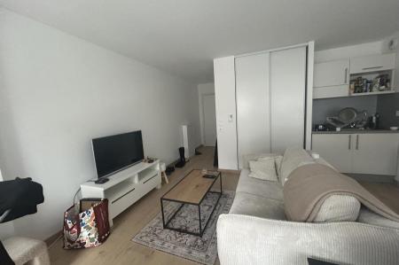 Location - Appartement 1 pièces 37 m<sup>2</sup>