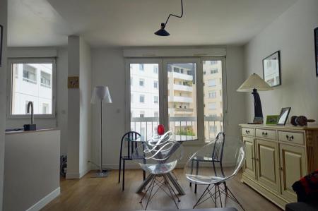 Location - Appartement 2 pièces 47 m<sup>2</sup>