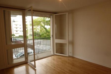 Location - Appartement 2 pièces 47 m<sup>2</sup>
