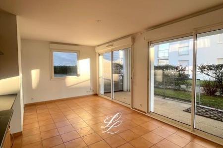 Location - Appartement 2 pièces 37 m<sup>2</sup>