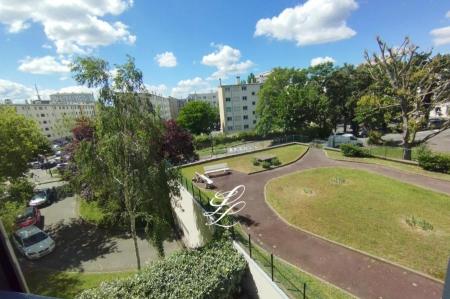 Vente - Appartement 5 pièces 104 m<sup>2</sup>