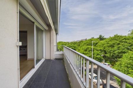 Vente - Appartement 4 pièces 93 m<sup>2</sup>