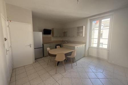 Location - Appartement 3 pièces 48 m<sup>2</sup>