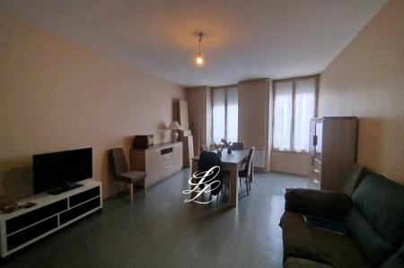 Location - Appartement 3 pièces 77 m<sup>2</sup>