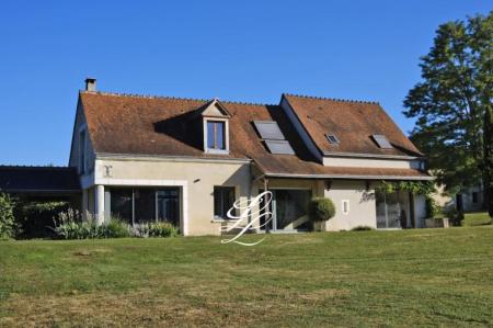 Vente - Maison 9 pièces 285 m<sup>2</sup>